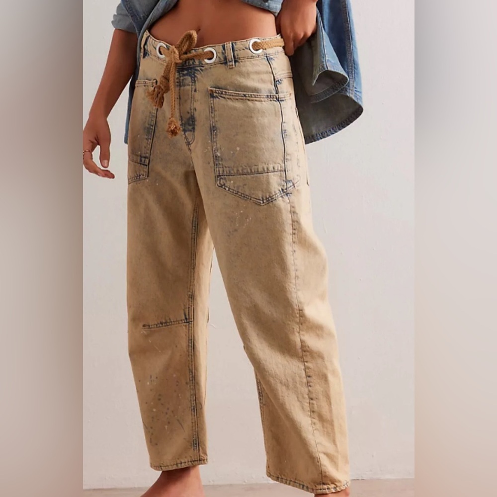 We The Free by Free People Moxie Low Slung Barrel Relaxed Jeans Cowboy 25L 25 L